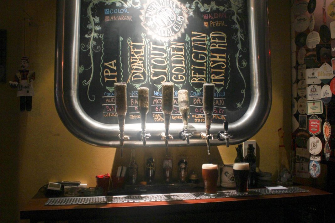 Buena Birra Social Club, bar en Colegiales