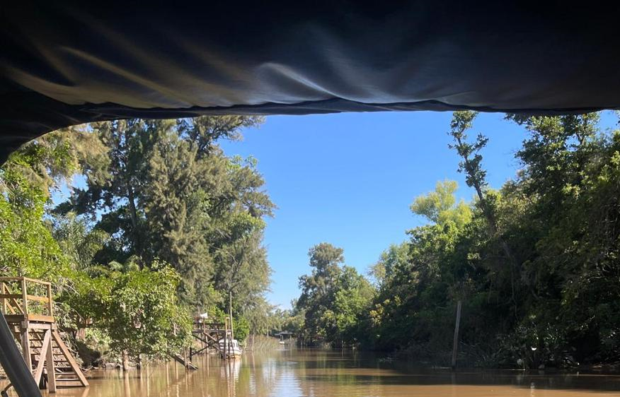 Où manger : une balade sur la rivière pour atteindre des restaurants incroyables face à l'eau.