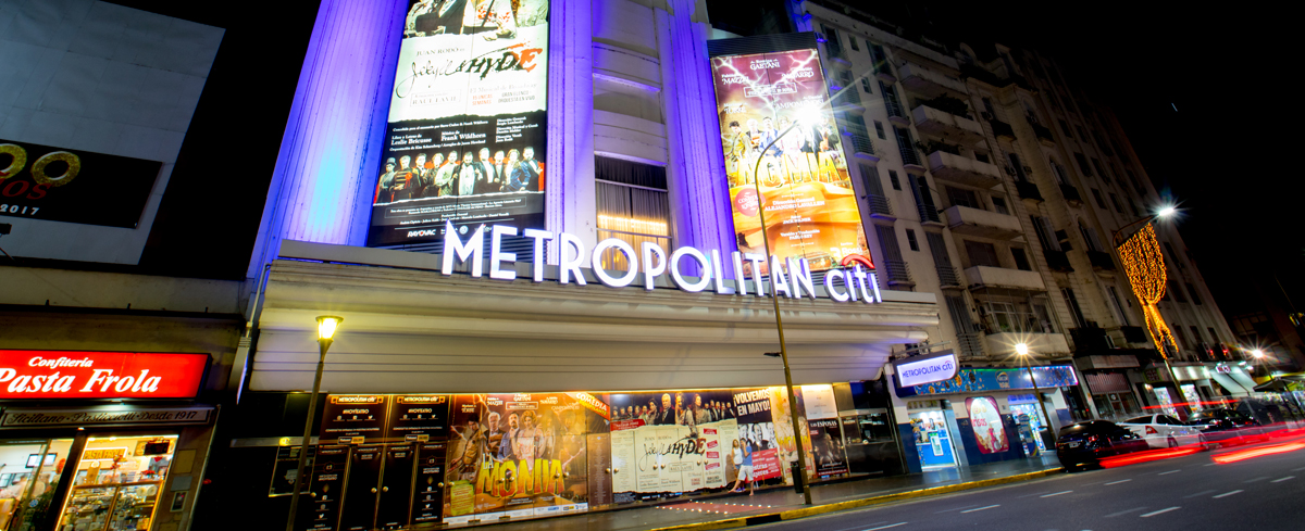 El Metropolitan, uno de los principales teatros de la avenida Corrientes. Foto: Turismo de Buenos Aires.