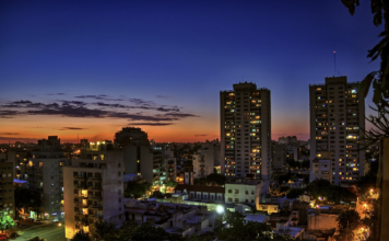 Colegiales : le quartier branché qui a tout de Palermo en mieux ! Colegiales, ce quartier du nord de Buenos Aires qui allie activités culturelles et sorties nocturnes avec la tranquilité de rues qui paraissent appartenir à une ville de province. Photo: celta4.