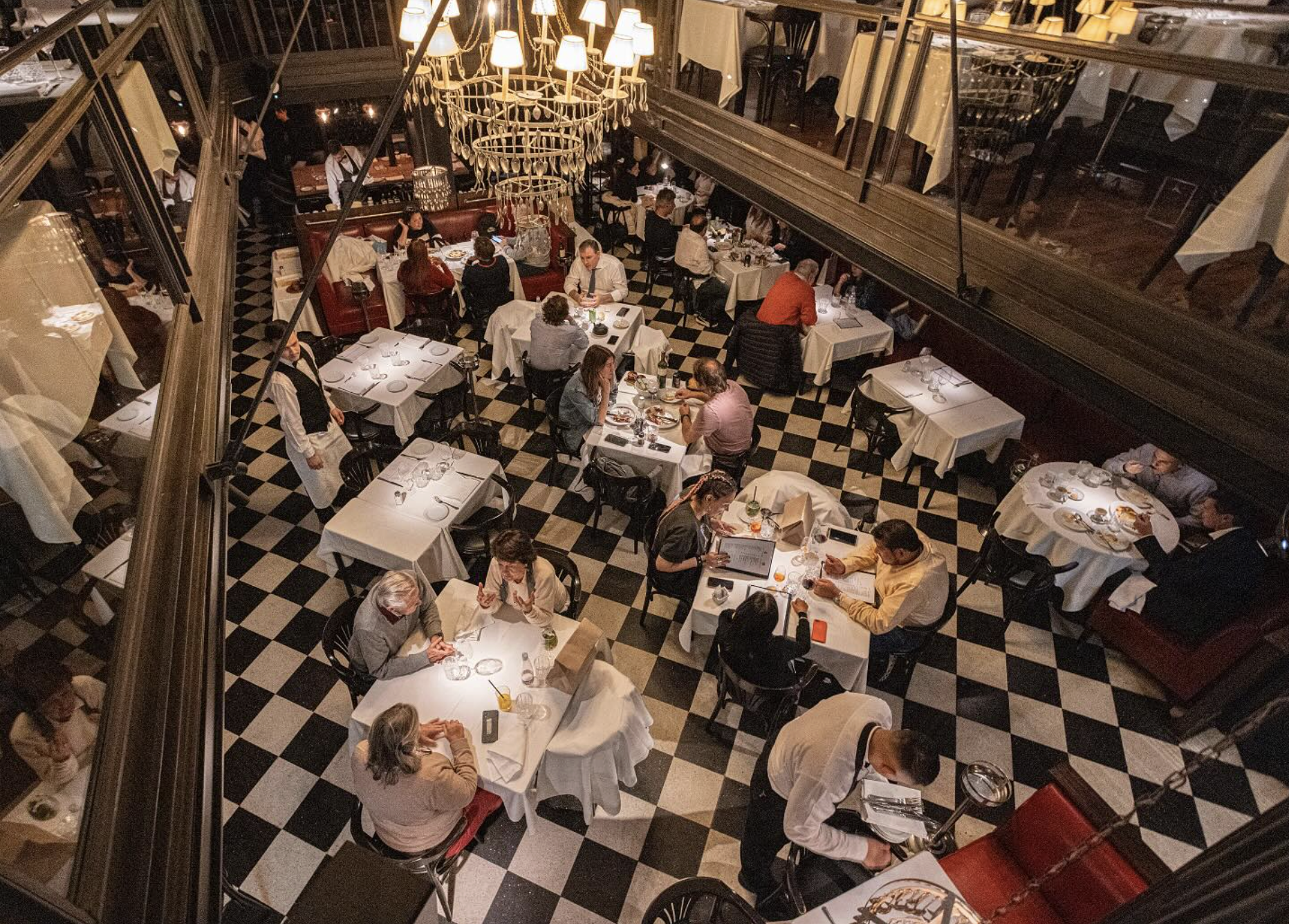 Un salón típico de Recoleta para pasar el fin de año en Buenos Aires... ¿Qué más pedir? Foto: IG de Fervor.
