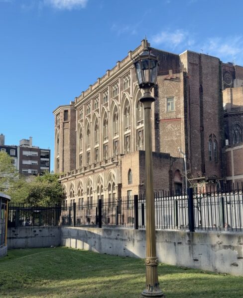 étudiants français à Buenos Aires. La FIUBA