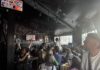 Hinchas del PSG y del Inter, ante la final de Champions League 2025, desde un pub de Parlermo, Buenos Aires. Foto: Estelle du Port de Loriol