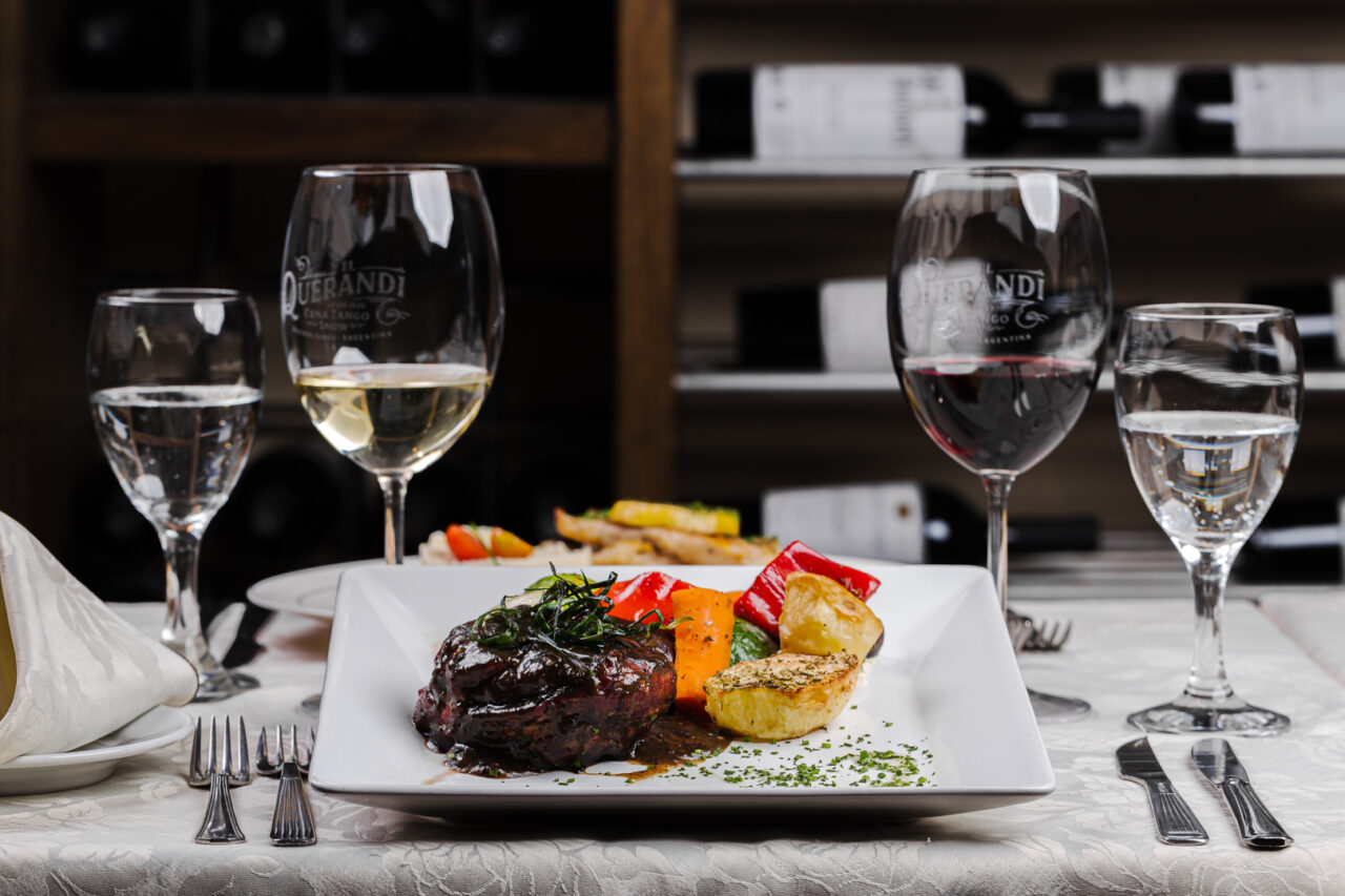 Le vin sera le protagoniste de votre soirée, Día del amigo ou pas. Photographie : La Cava del Querandí.