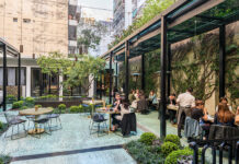 Ceremonias de té en Buenos Aires Tomar té en Buenos Aires puede volverse una experiencia única. Sobre todo si se hace en un lugar íntimo y acogedor como la Casa Cavia.