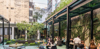 Ceremonias de té en Buenos Aires Tomar té en Buenos Aires puede volverse una experiencia única. Sobre todo si se hace en un lugar íntimo y acogedor como la Casa Cavia.