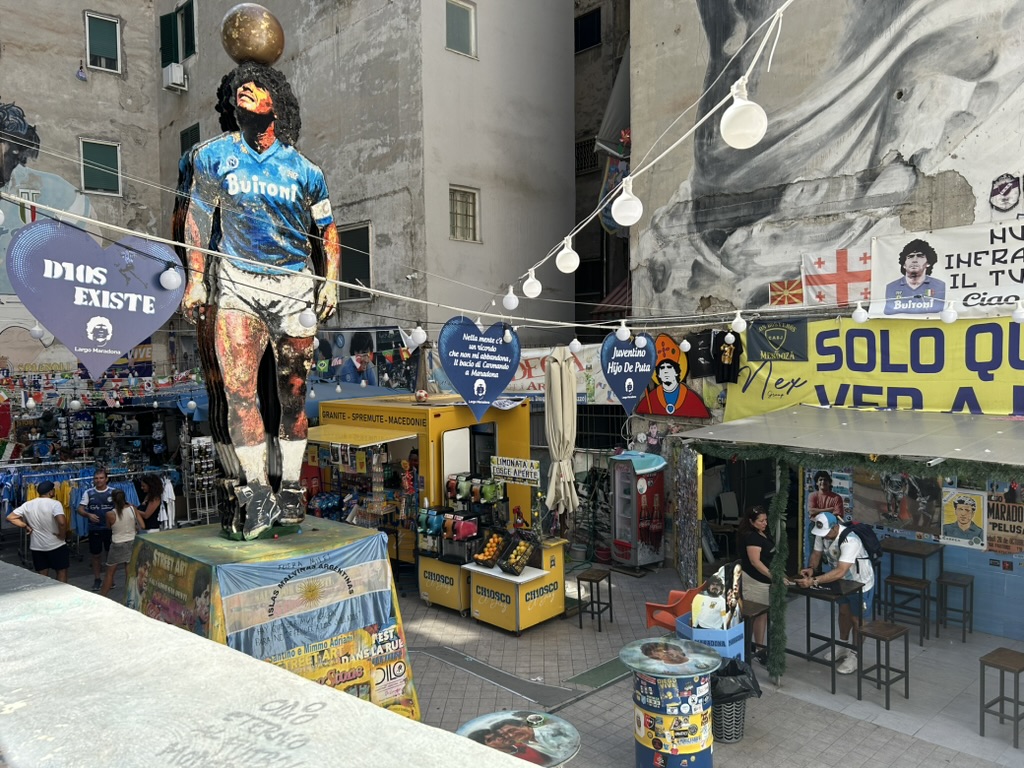 Largo Diego Armando Maradona
