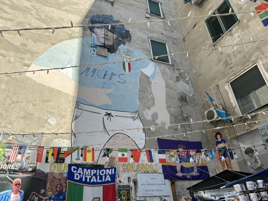 El mural más icónico de Diego Armando Maradona en Nápoles. Foto: Micaela Redondo