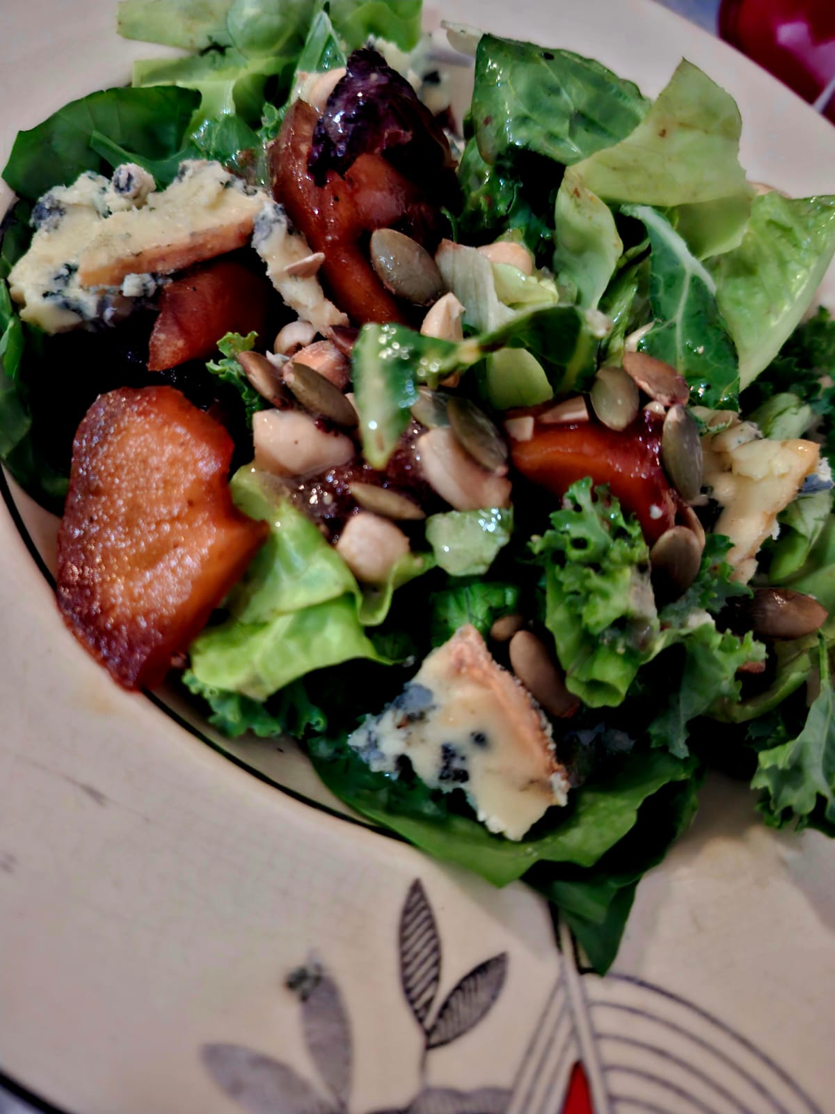 Con mucha o poca hambra, ensaladas o bœuf bourguignon... À nos amours se adapta a sus clientes. Foto: MJA.