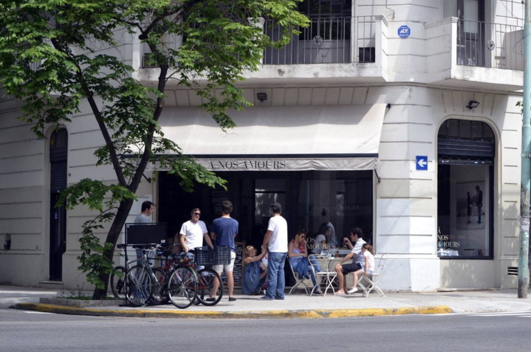 La esquina del resto A nos amours, en Gorriti y Aráoz. Foto: BAC.