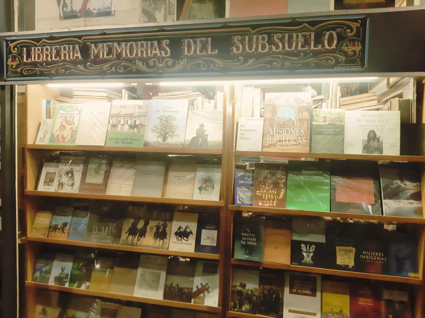 Libreria Memorias de un subsuelo. Galerias de calle Florida. Foto: Diego Ayuste.