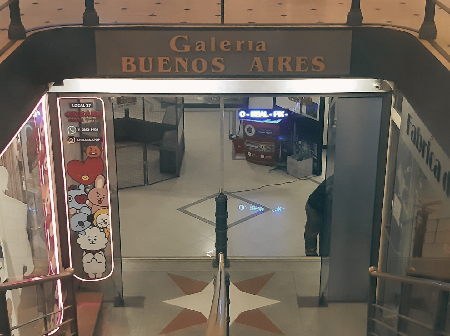 Entrar a las galerias en el centro. Un viaje en el tiempo.