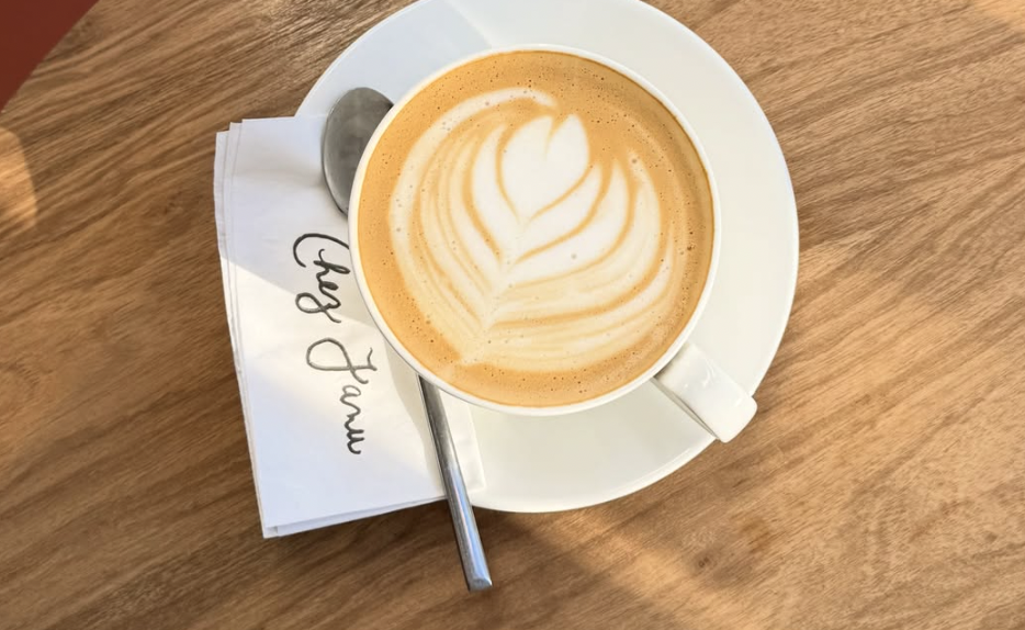 Flor de café el que sirve Chez Janu. Foto: IG Chez Janu.